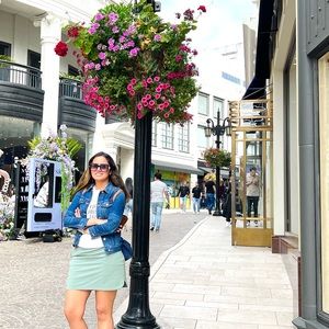 Meet your Posher, Divita